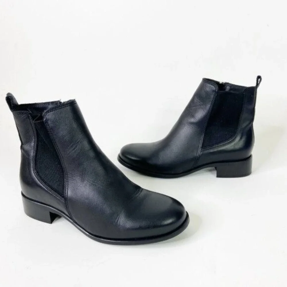 LA CANADIENNE 5.5 Salem Waterproof‎ Bootie Black Leather